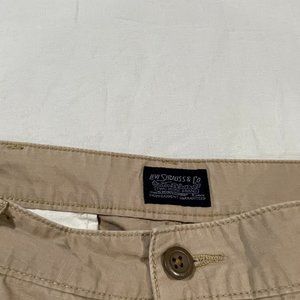 Levis Carrier Cargo Shorts Tan